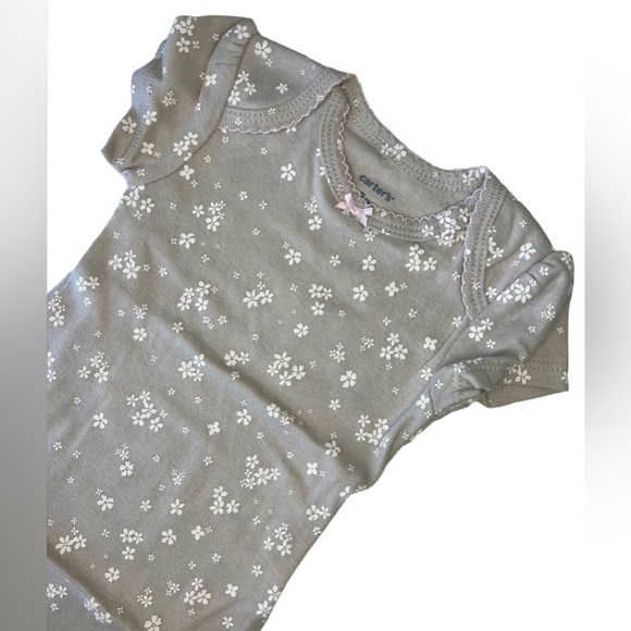 📌 New 5 Pack |Original price $28 Short sleeve
Carter'sbodysuits (9 M) Baby Girl - Picture 6 of 8